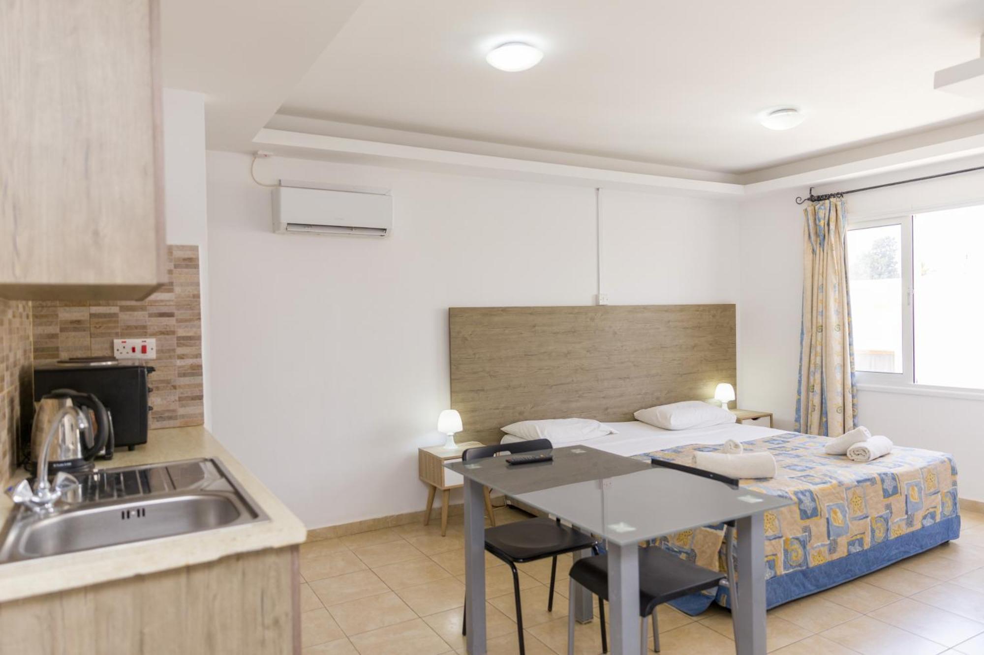 阿莱科斯公寓式酒店 Paphos 外观 照片